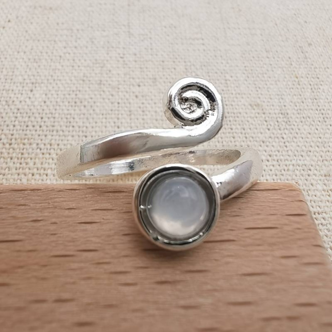 Vintage spiral moonstone ring product shot