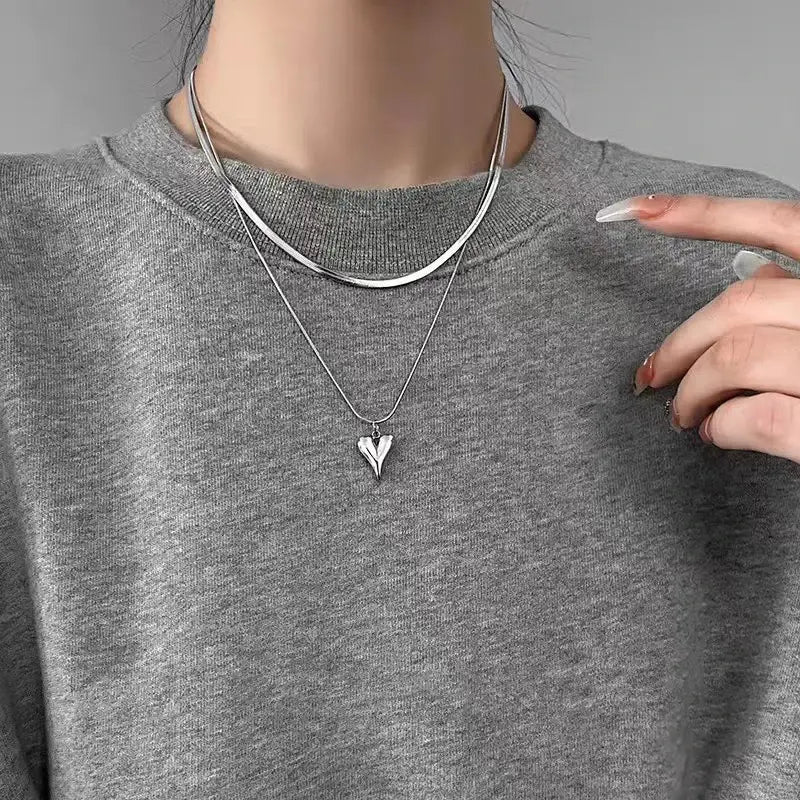 Bohemian heart necklace product shot